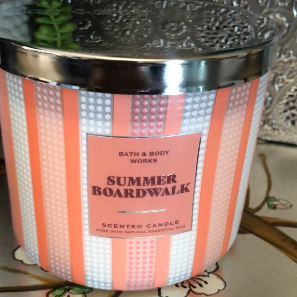 Bath and body Works summer boardwalk three wick candle last one